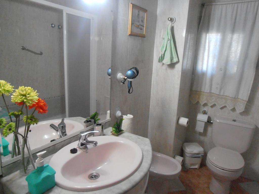 Alojamiento Rural Torre Hueca Pinos Puente Phòng bức ảnh